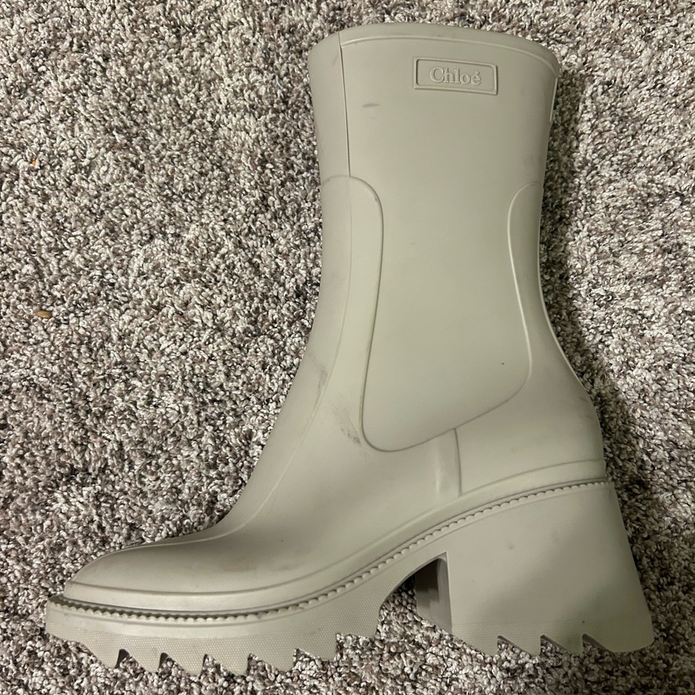 Chloé Betty rain boot size 7